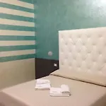 לינה וארוחת בוקר Bella Italia 2*